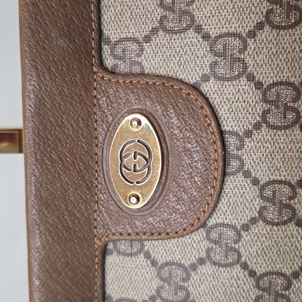 Gucci 1970's Rare convertable crossbody/clutch an archived collectible piece - Picture 5 of 16